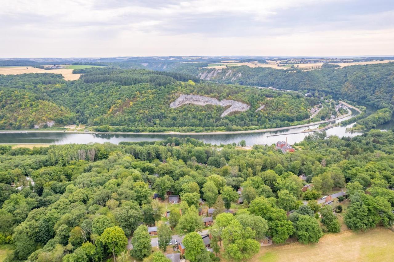 Envie De Vous Evader Dans La Vallee De La Meuse? Hastiere-par-dela Exteriör bild